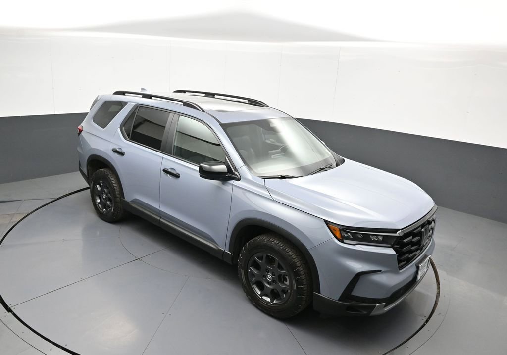 Certified 2024 Honda Pilot TrailSport image 38
