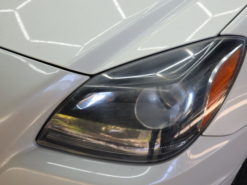 Used 2013 Mercedes-Benz SLK 250 image 32