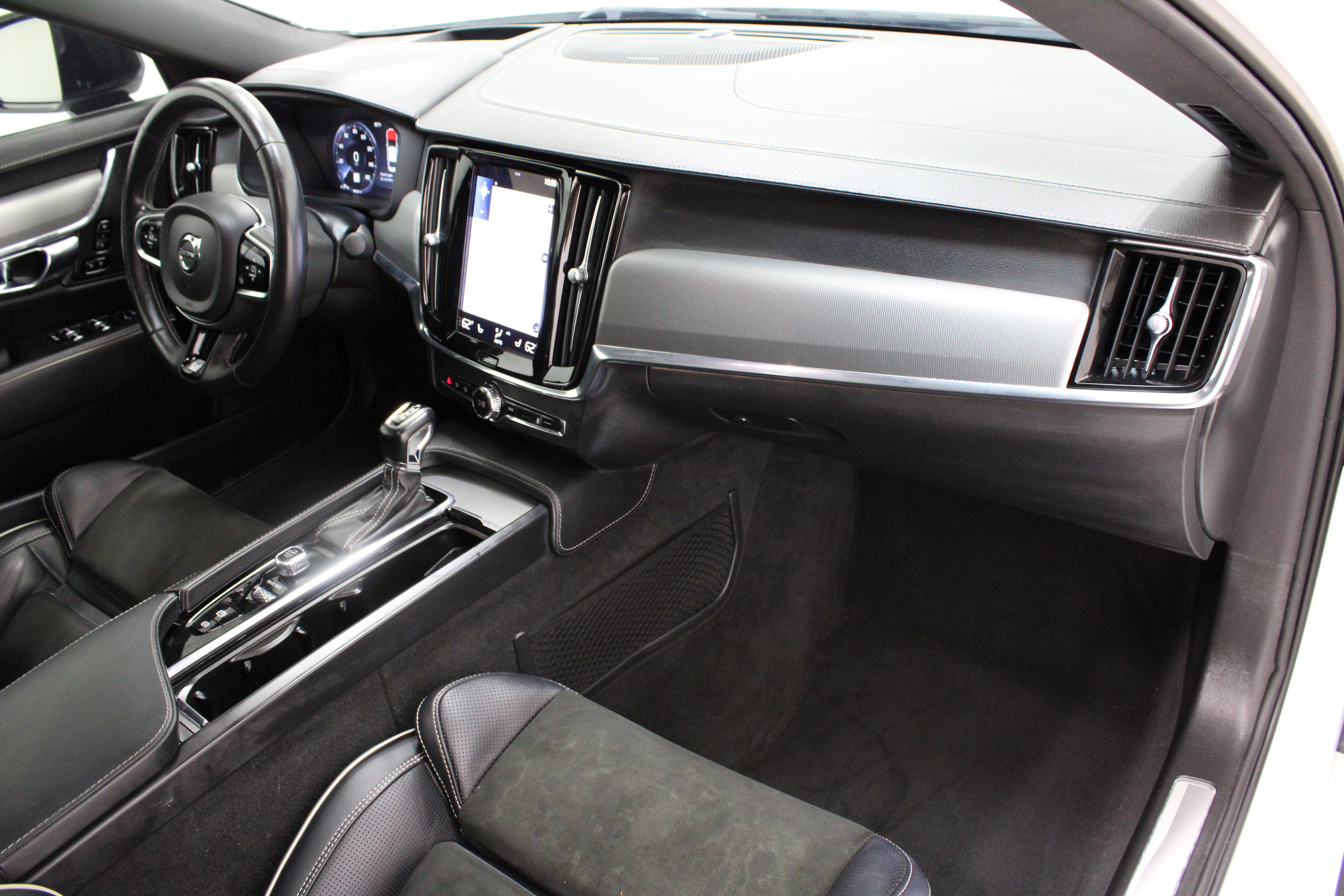 Used 2020 Volvo S90 T6 R-Design AWD/4WD image 39