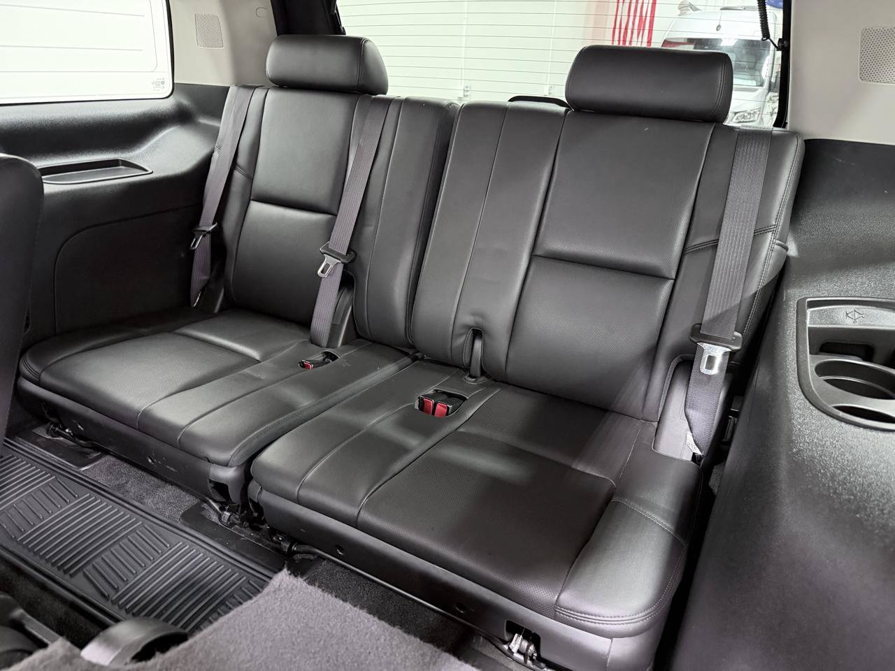 Used 2013 Cadillac Escalade Premium AWD/4WD image 37