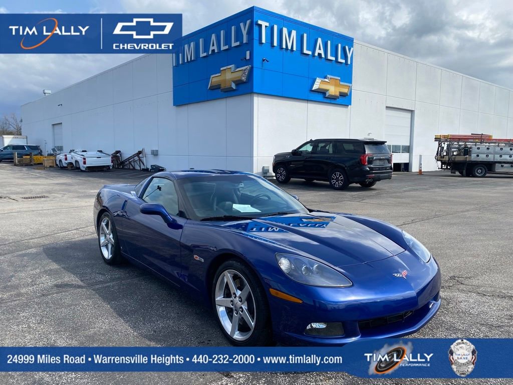 Used 2005 Chevrolet Corvette Coupe w/ Preferred Equipment Group image 1