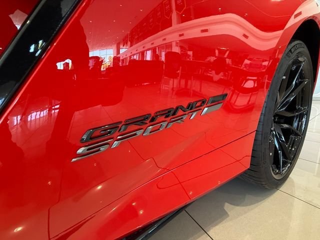 New 2027 Chevrolet Corvette Grand Sport w/ Z52 Sport Performance Package RWD image 15