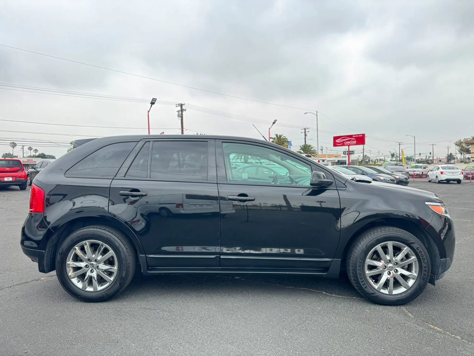 Used 2013 Ford Edge SEL FWD image 11