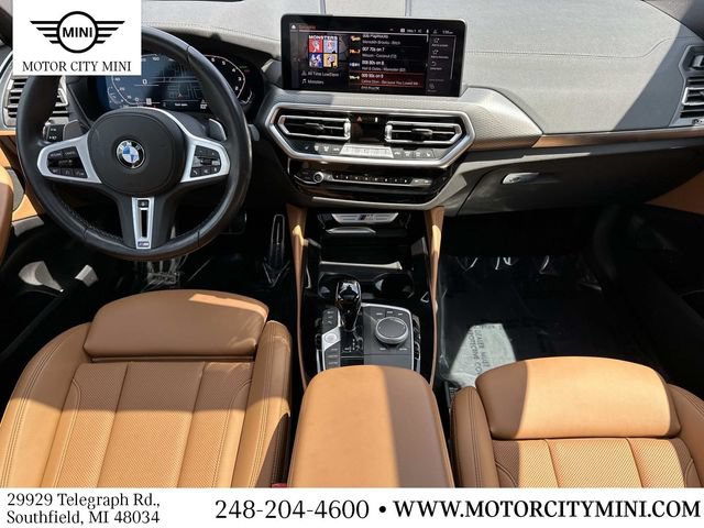 Used 2025 BMW X4 M40i AWD/4WD image 17