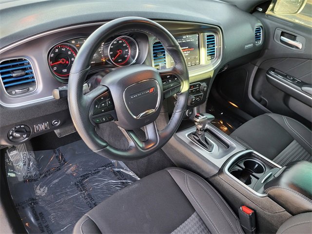 Used 2019 Dodge Charger SXT w/ Driver Confidence Group image 7