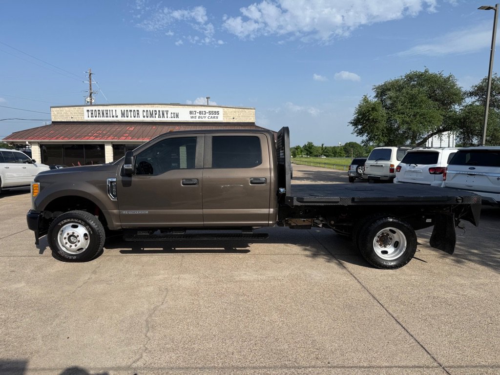 Used 2017 Ford F350 4x4 Crew Cab DRW Super Duty image 4