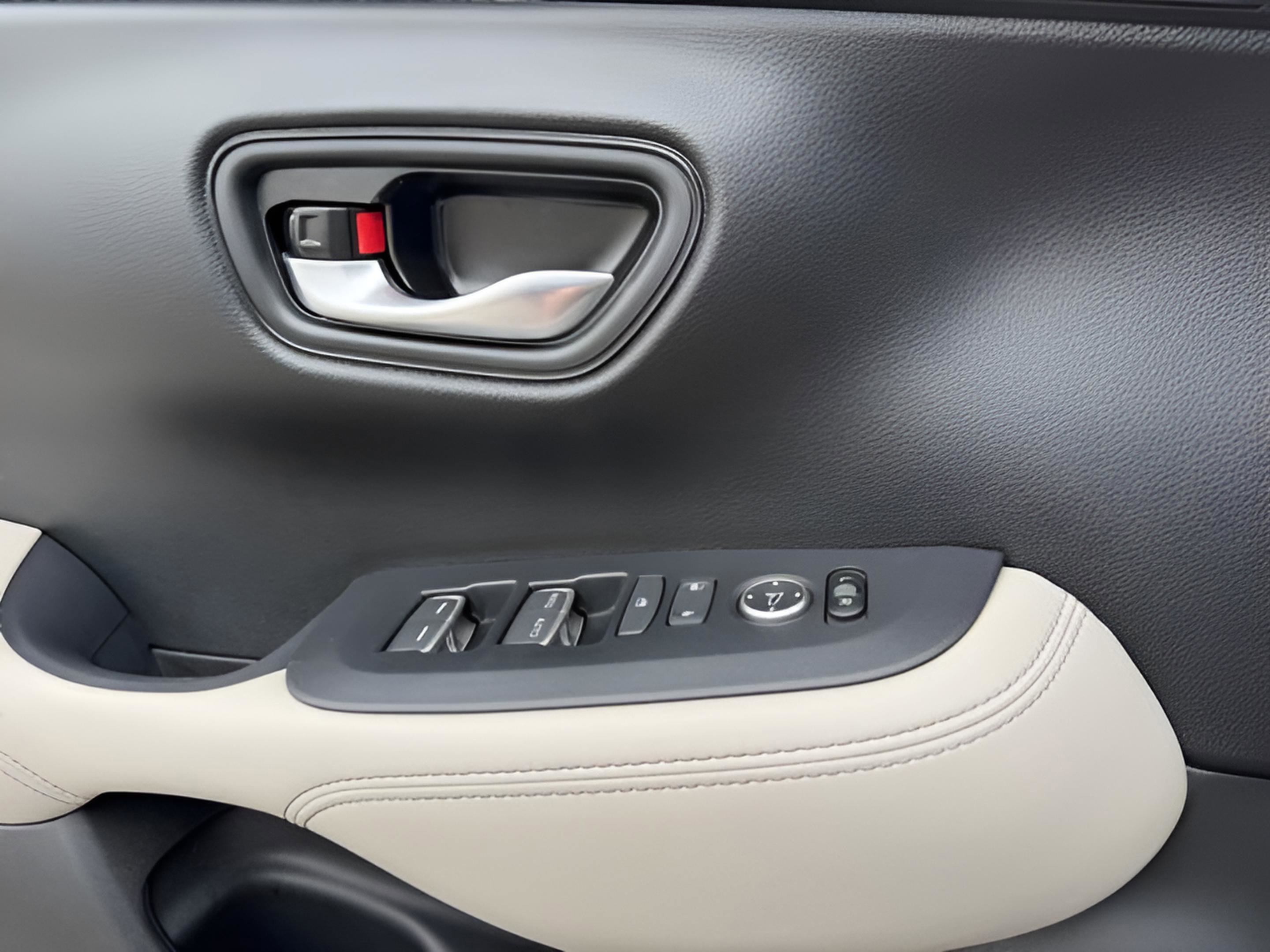 Certified 2025 Honda HR-V EX-L image 21
