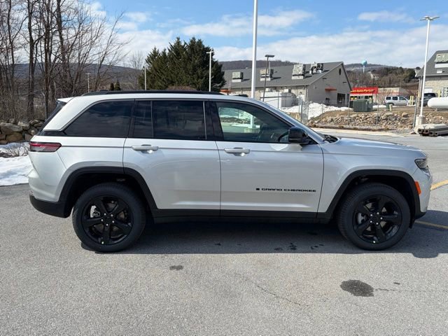 New 2026 Jeep Grand Cherokee Limited w/ Limited Altitude Package image 13