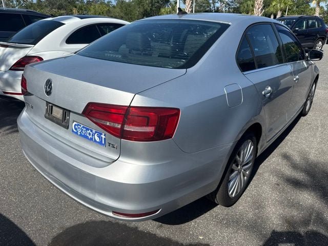 Used 2015 Volkswagen Jetta SE FWD image 9