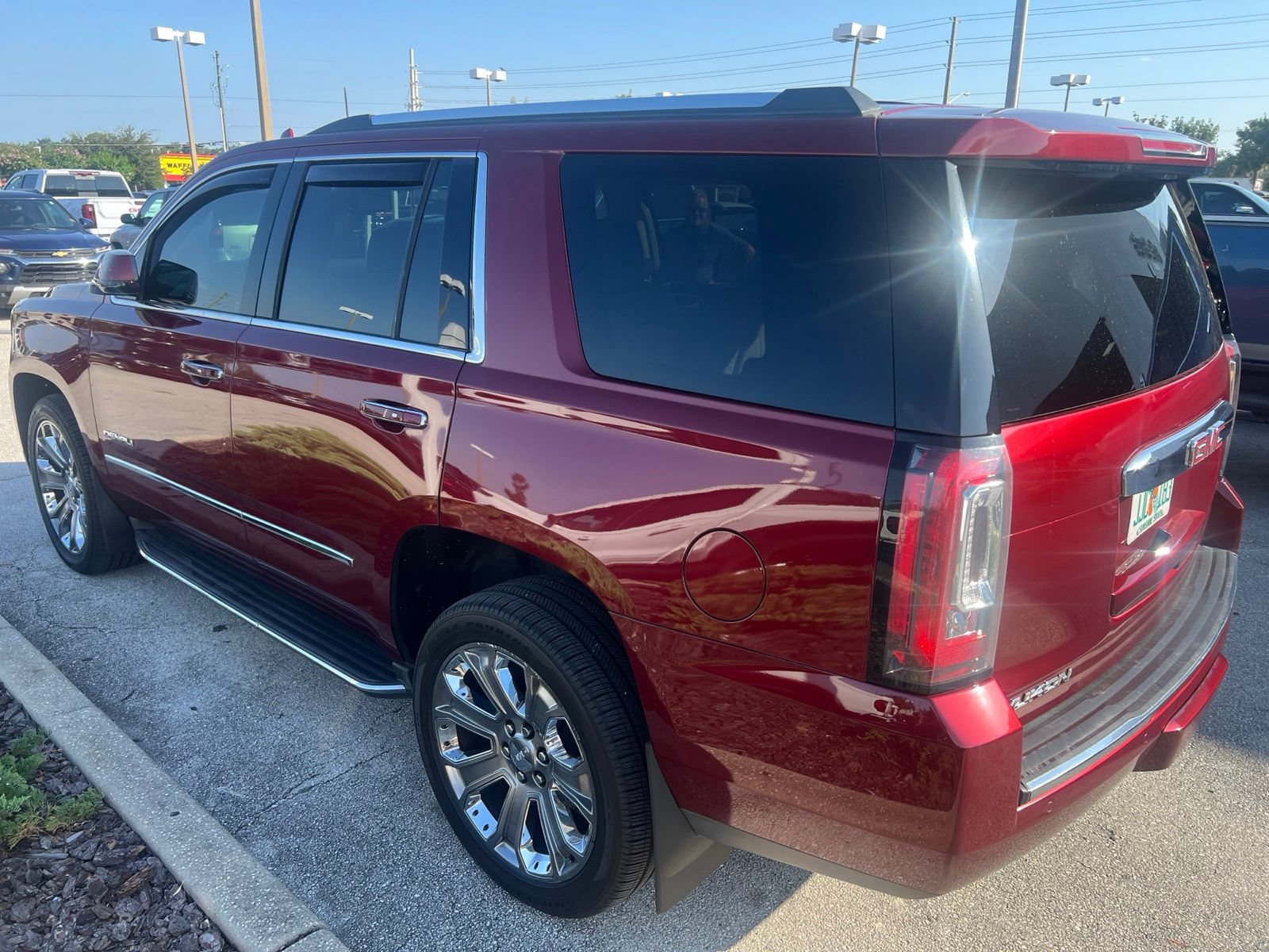 Used 2016 GMC Yukon Denali w/ Open Road Package AWD/4WD image 4