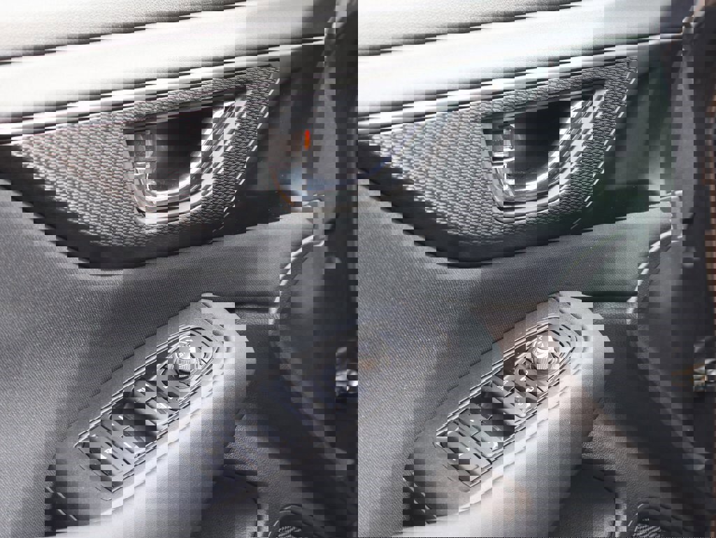 Used 2023 Subaru Outback Premium image 23