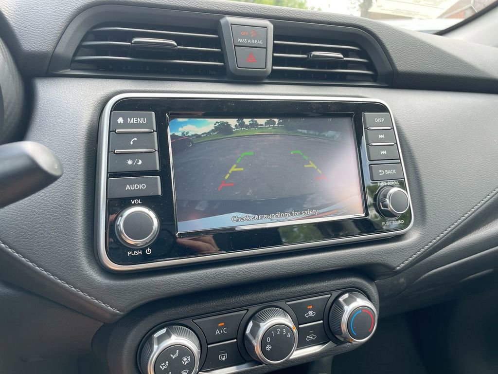 Used 2025 Nissan Versa S w/ Trunk Package image 25