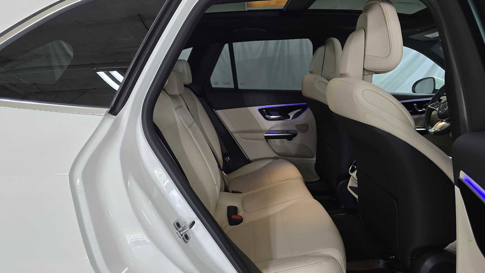 Used 2026 Mercedes-Benz GLC 300 4MATIC image 12