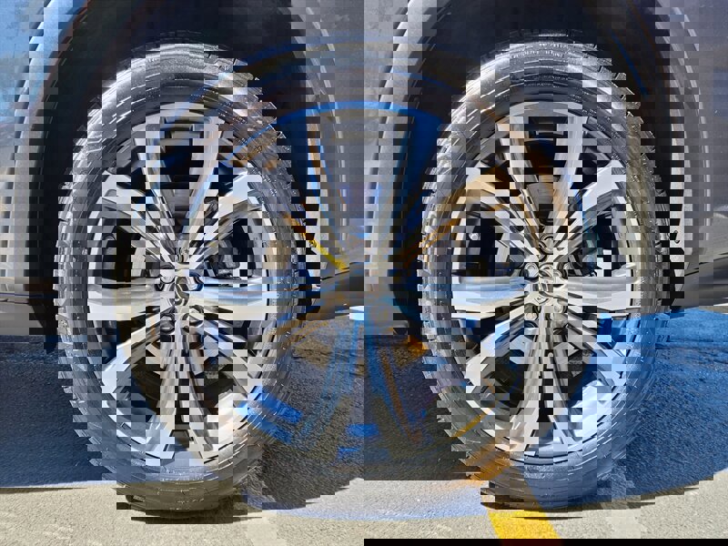 Used 2022 Lexus RX 350L w/ Premium Package image 19