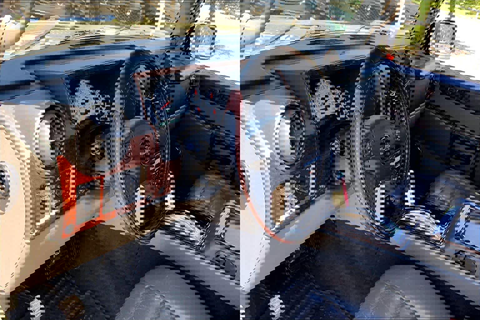 Used 2004 HUMMER H2 w/ Preferred Equipment Group image 15