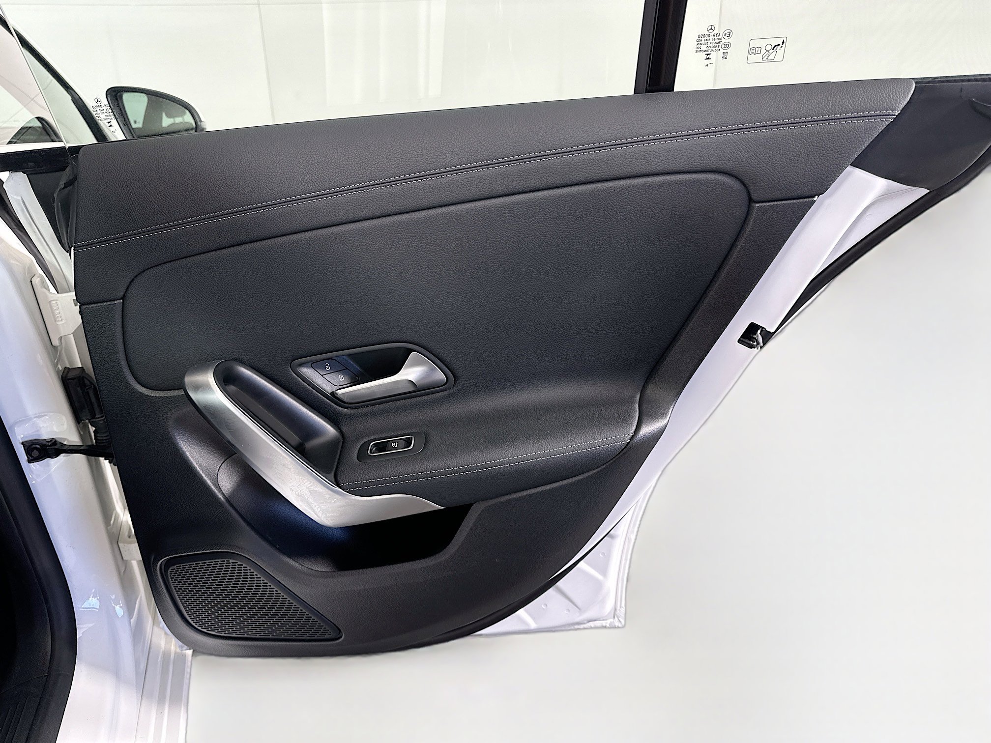 Used 2025 Mercedes-Benz CLA 250 image 29