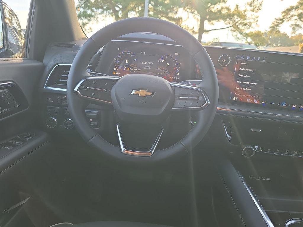 New 2026 Chevrolet Suburban Premier image 13