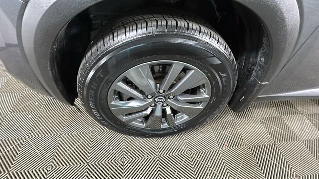 Used 2024 Nissan Pathfinder SV AWD/4WD image 10