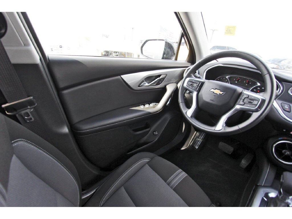 Used 2024 Chevrolet Blazer LT w/ Convenience Package FWD image 8