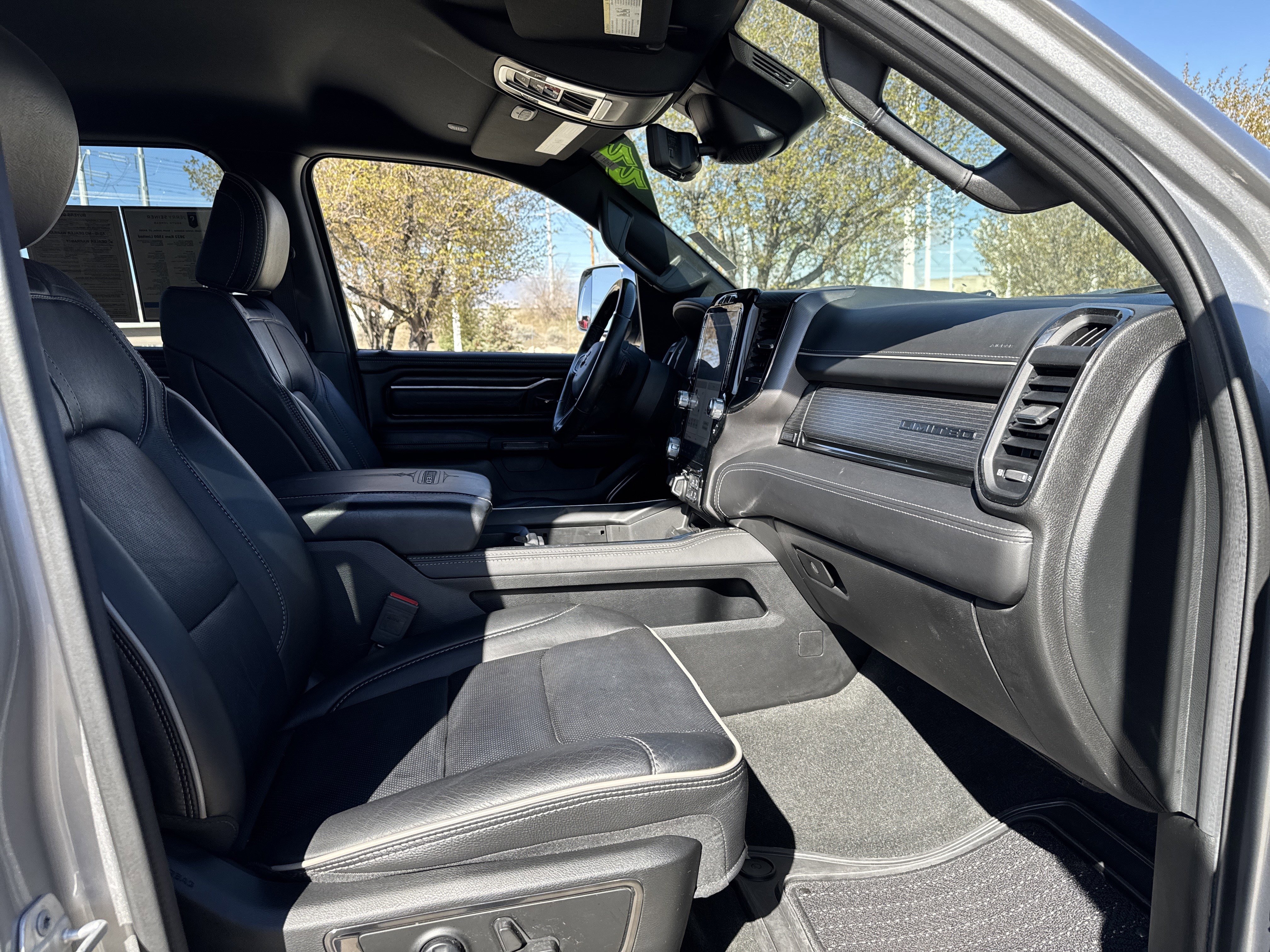 Used 2022 RAM 1500 Limited image 21