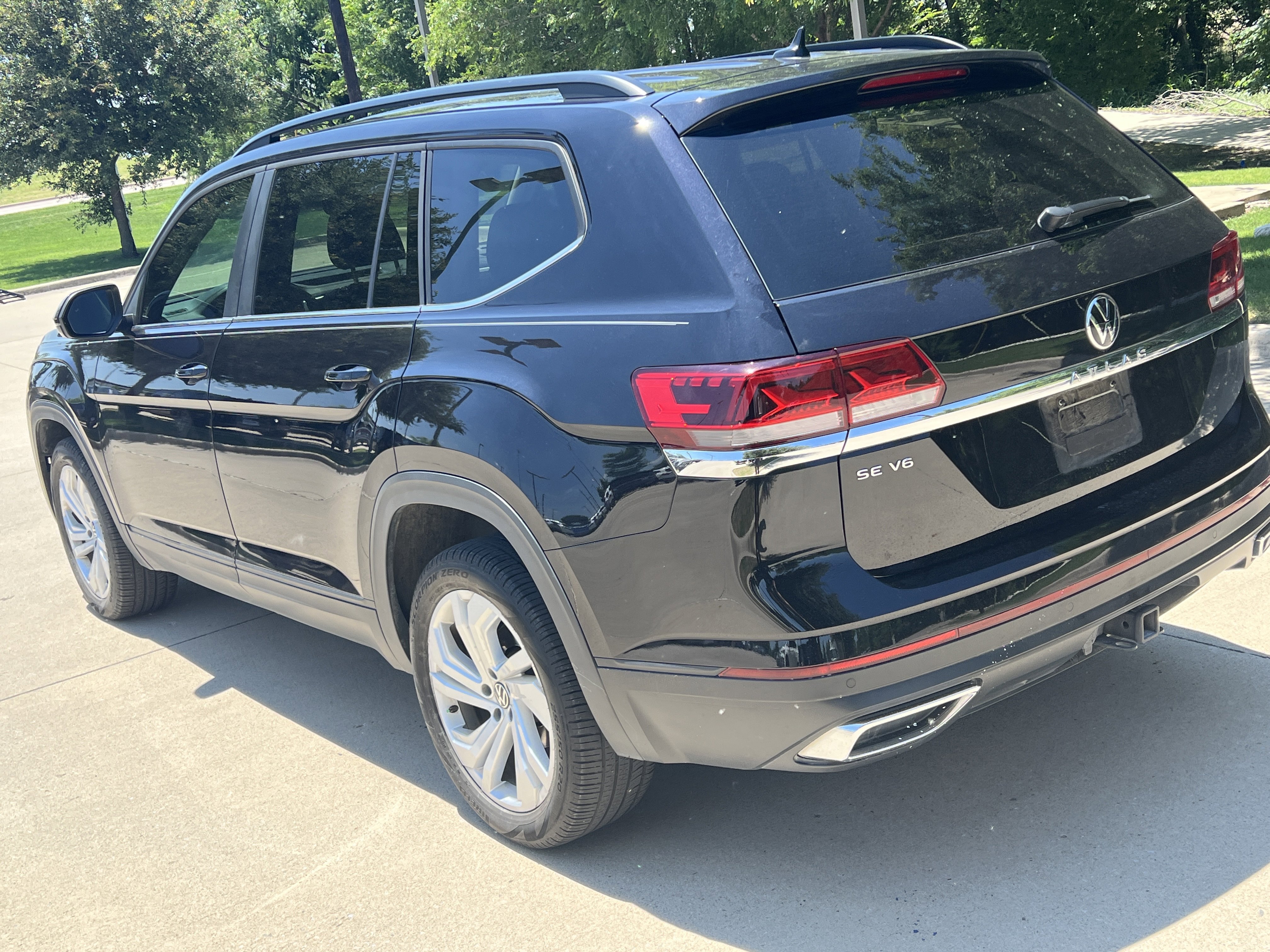 Certified 2023 Volkswagen Atlas SE FWD image 8