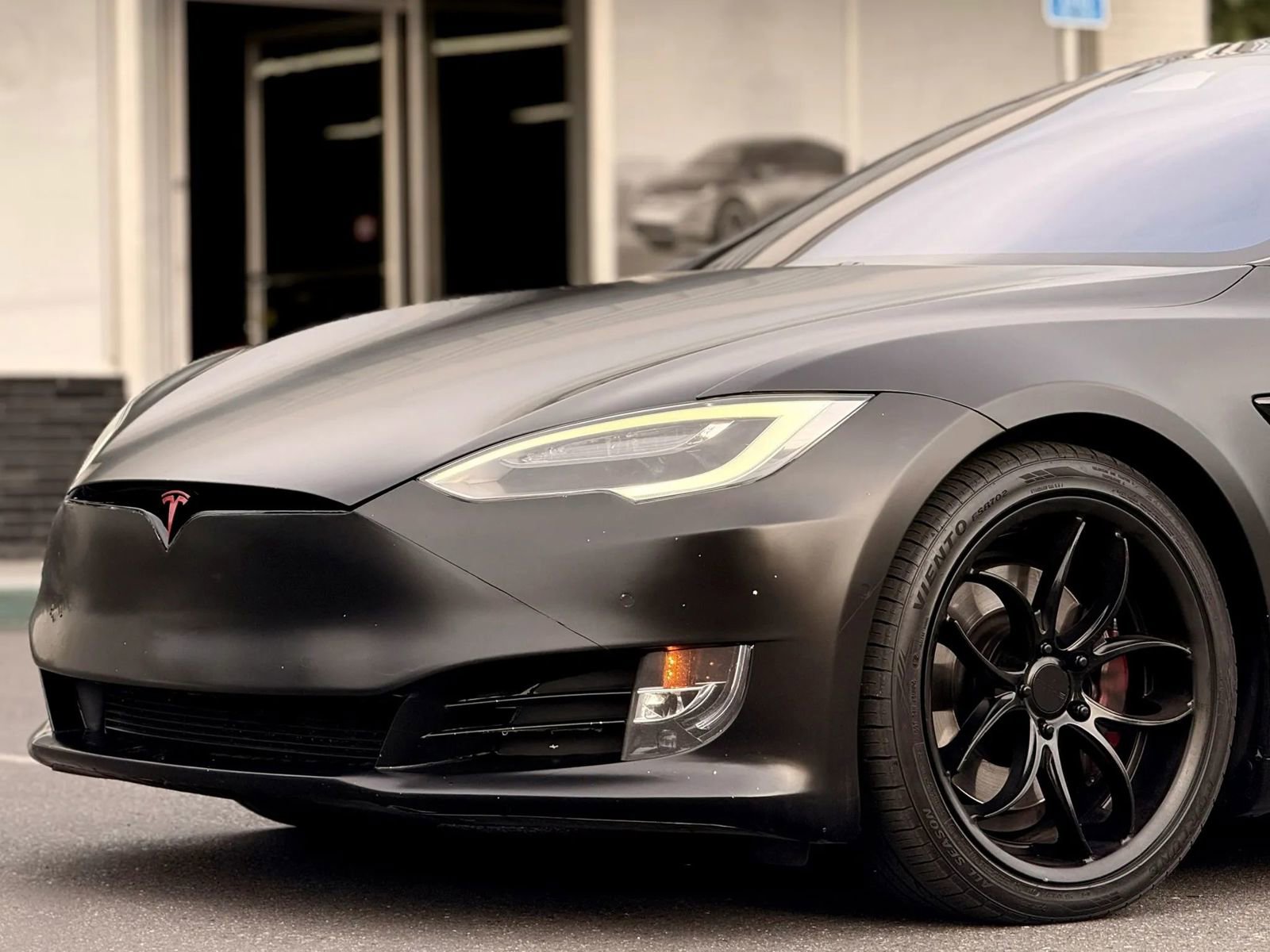 Used 2016 Tesla Model S 90D AWD/4WD image 4