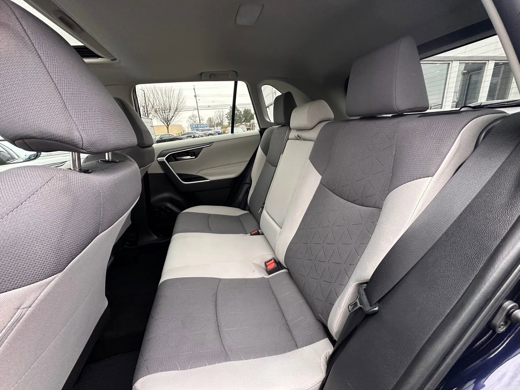 Used 2023 Toyota RAV4 XLE w/ Convenience Package FWD image 15