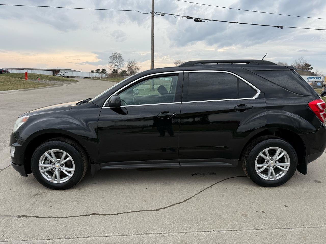 Used 2016 Chevrolet Equinox LT w/ Convenience Package AWD/4WD image 9