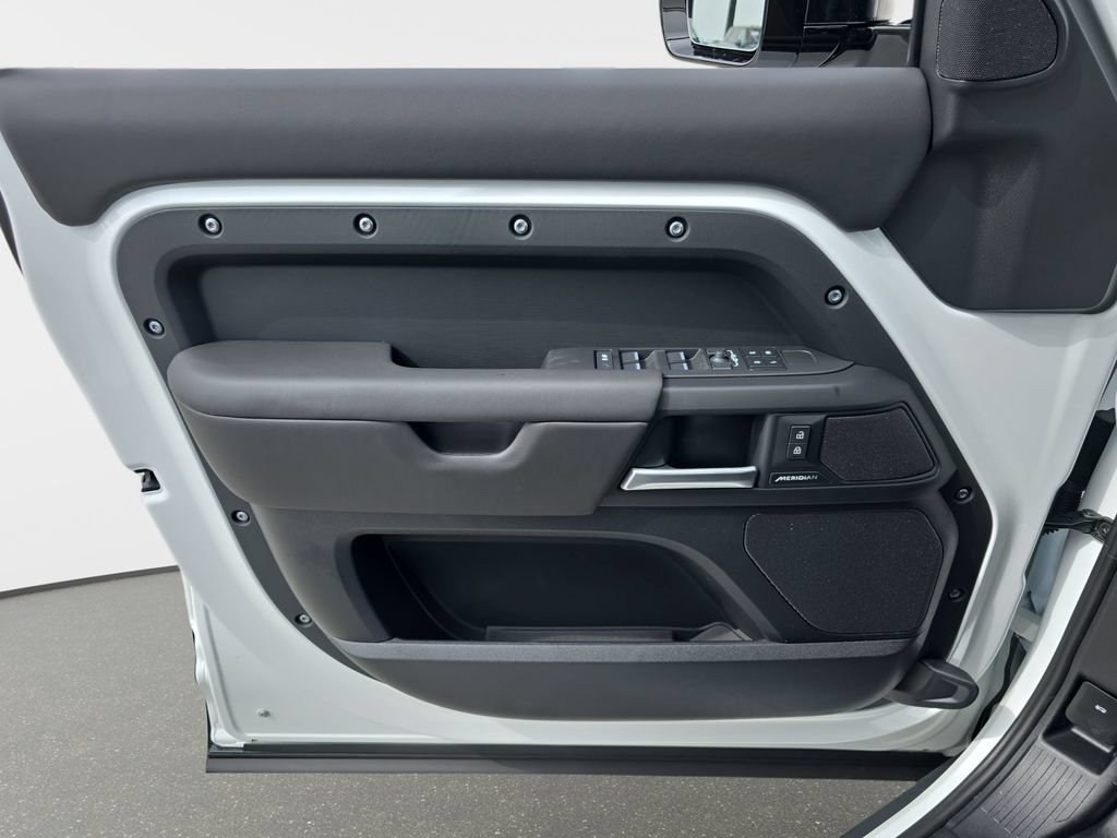 New 2026 Land Rover Defender 110 S AWD/4WD image 27