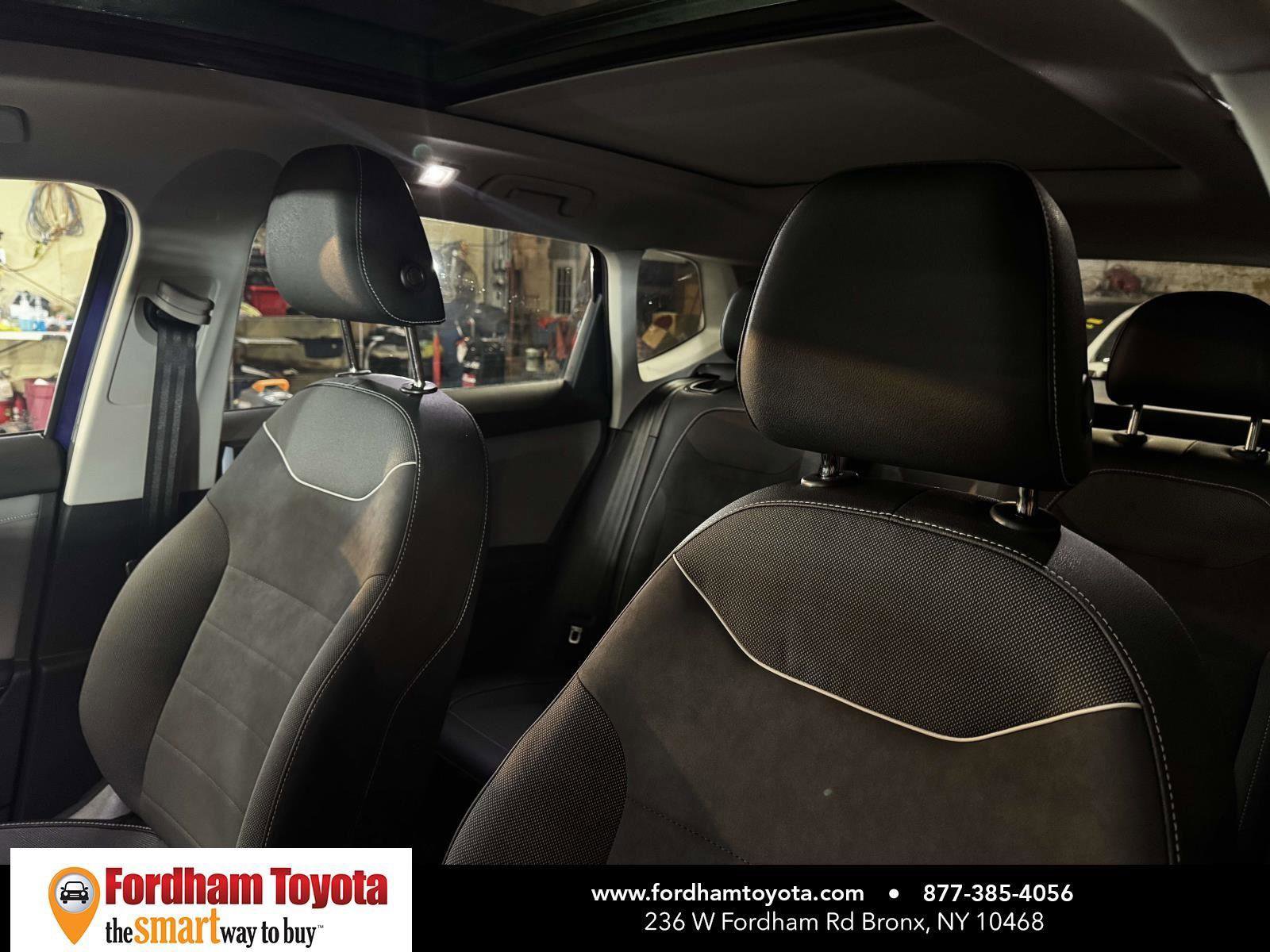 Used 2024 Volkswagen Taos SE image 18