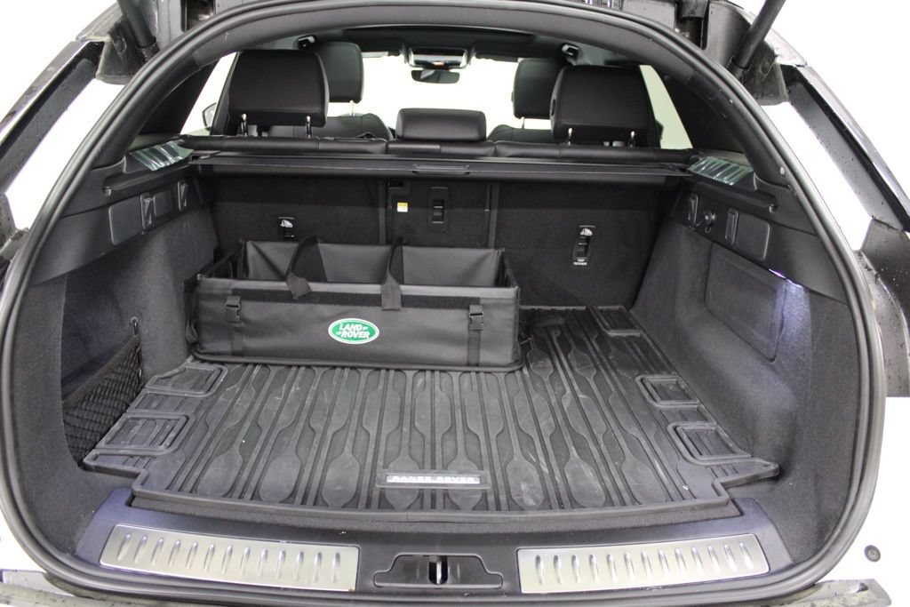 Used 2026 Land Rover Range Rover Velar Dynamic SE AWD/4WD image 39