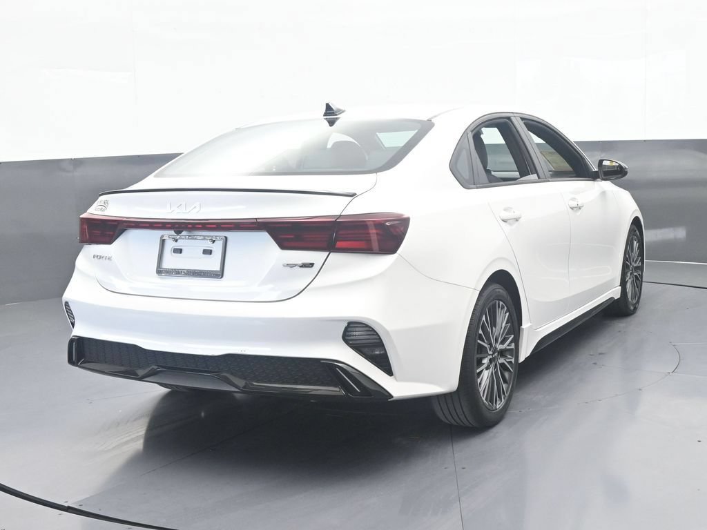 Used 2022 Kia Forte GT-Line w/ GT-Line Technology Package FWD image 5