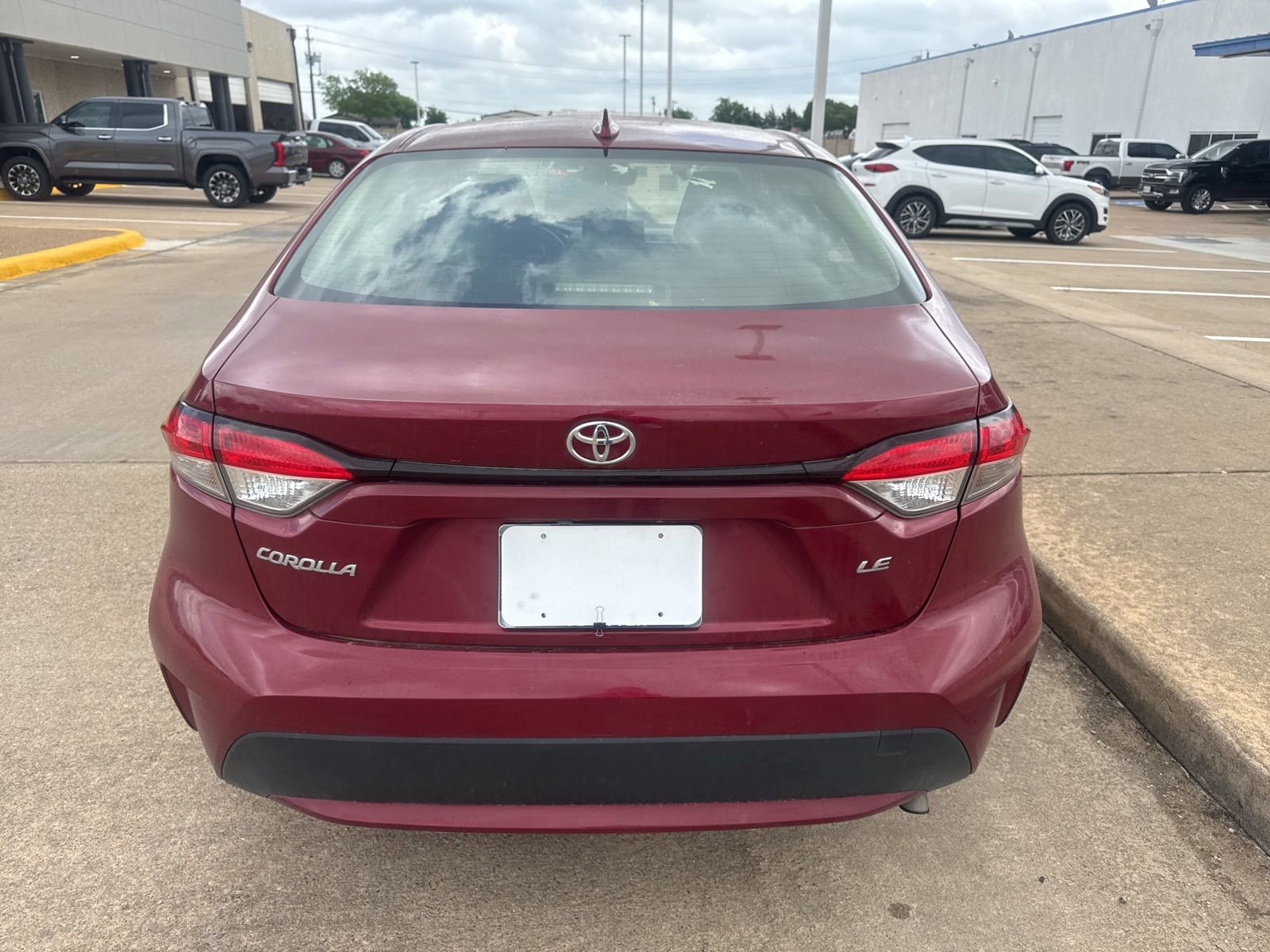 Used 2022 Toyota Corolla LE FWD image 6