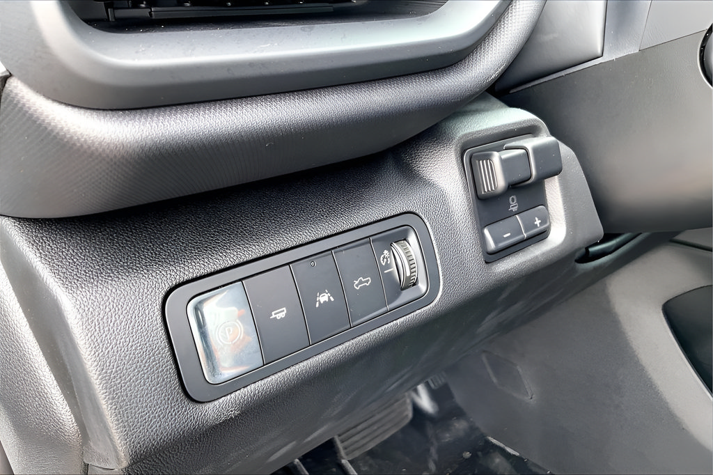New 2024 GMC Sierra 3500 Pro w/ Fleet Convenience Package RWD image 17