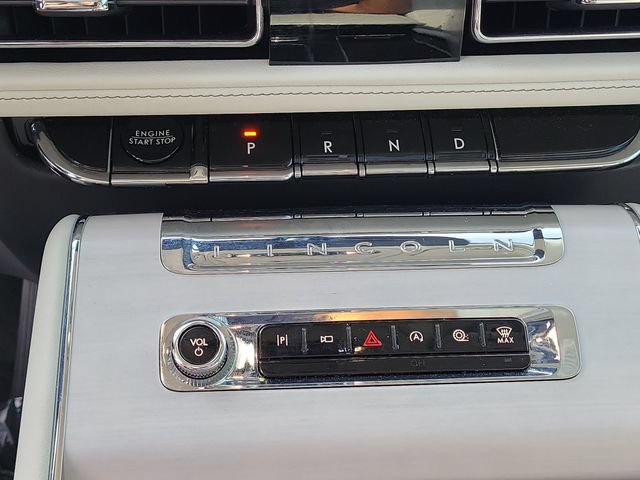 Used 2025 Lincoln Aviator Reserve w/ Illumination Package RWD image 27