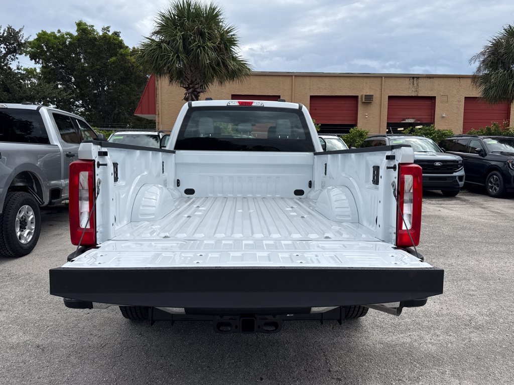 New 2027 Ford F250 XL w/ XL Chrome Package RWD image 18