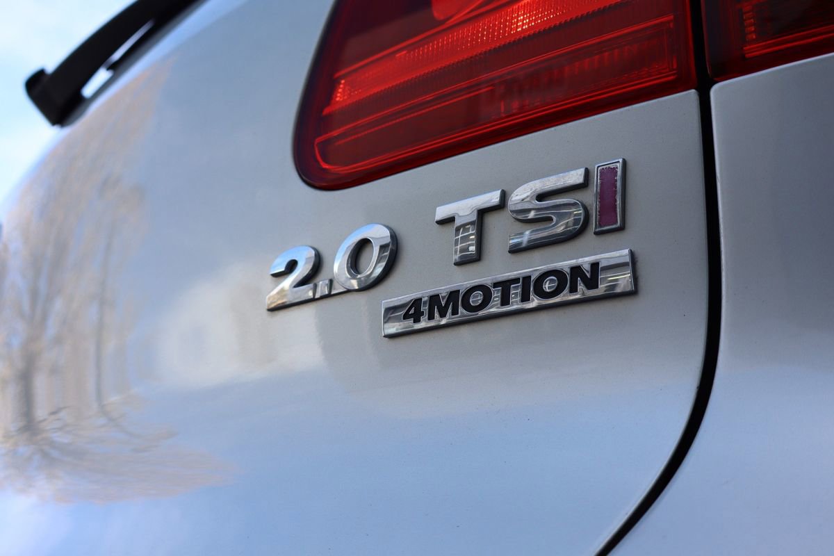 Used 2012 Volkswagen Tiguan S image 21