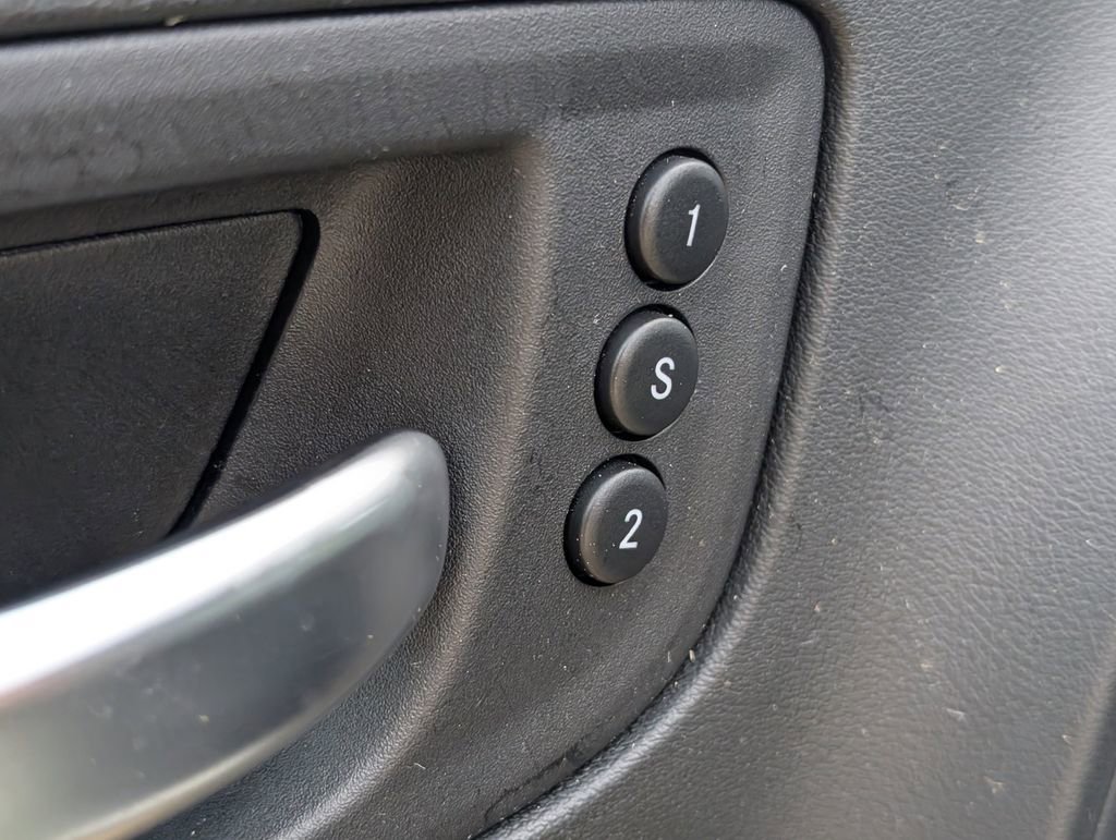 Used 2023 Dodge Charger R/T w/ Plus Group image 16