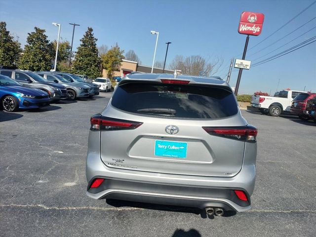 Used 2024 Toyota Highlander XSE image 7