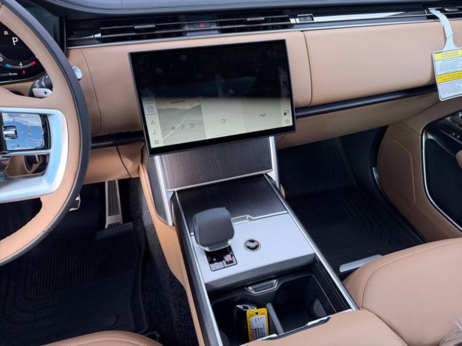 New 2026 Land Rover Range Rover SE image 14