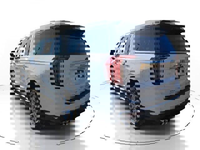 Used 2024 GMC Yukon XL Denali image 4