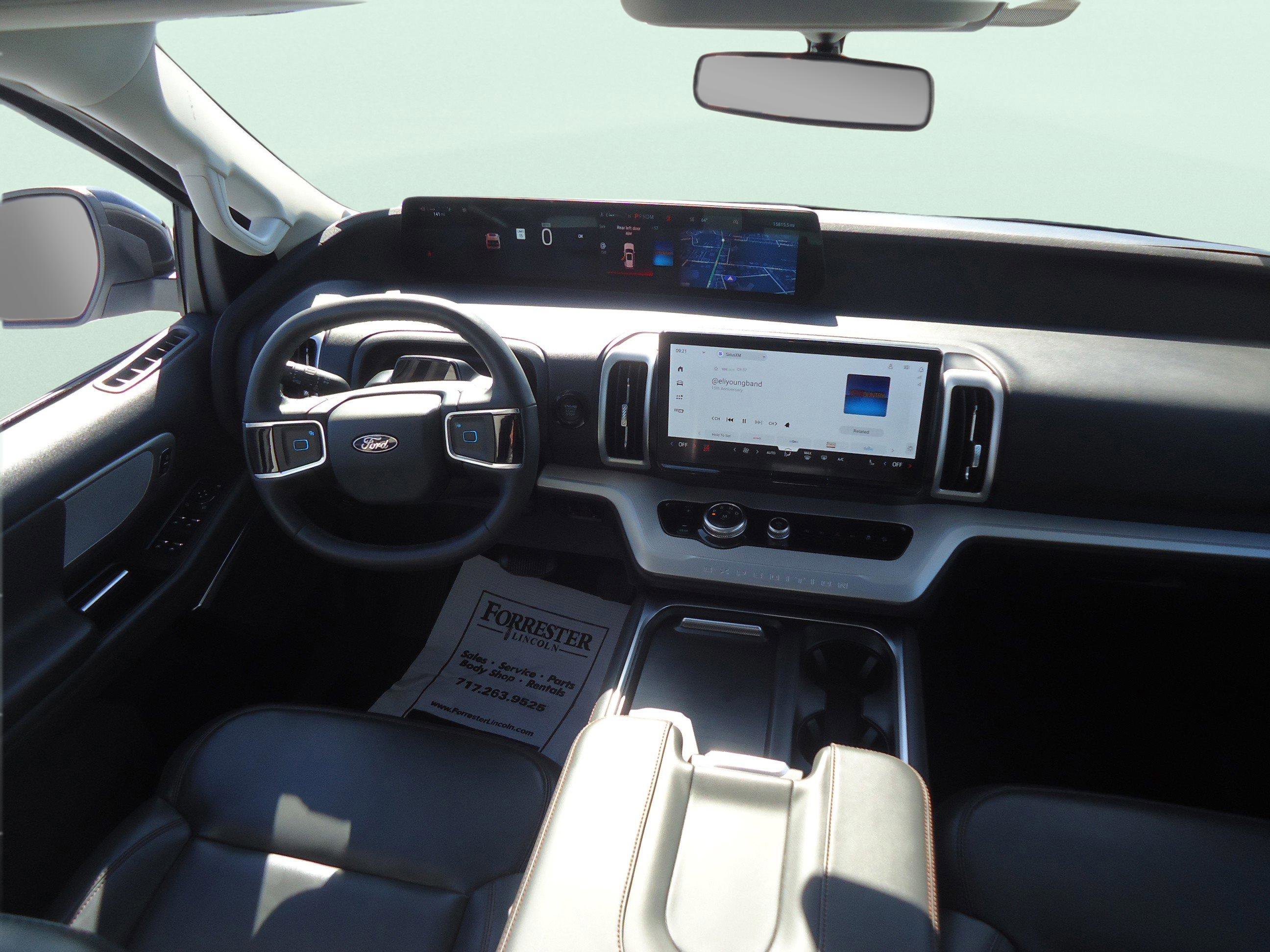 Used 2025 Ford Expedition Max Active AWD/4WD image 12