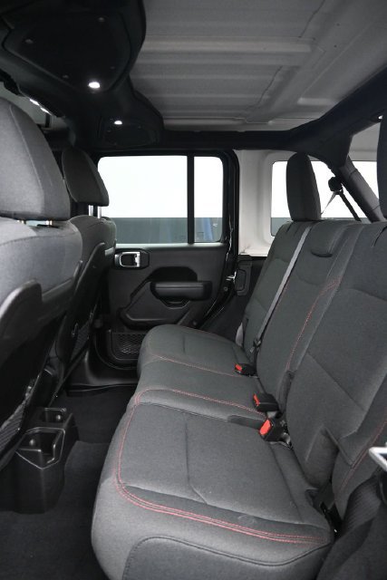 Used 2024 Jeep Wrangler Unlimited Rubicon w/ Capability Package AWD/4WD image 8