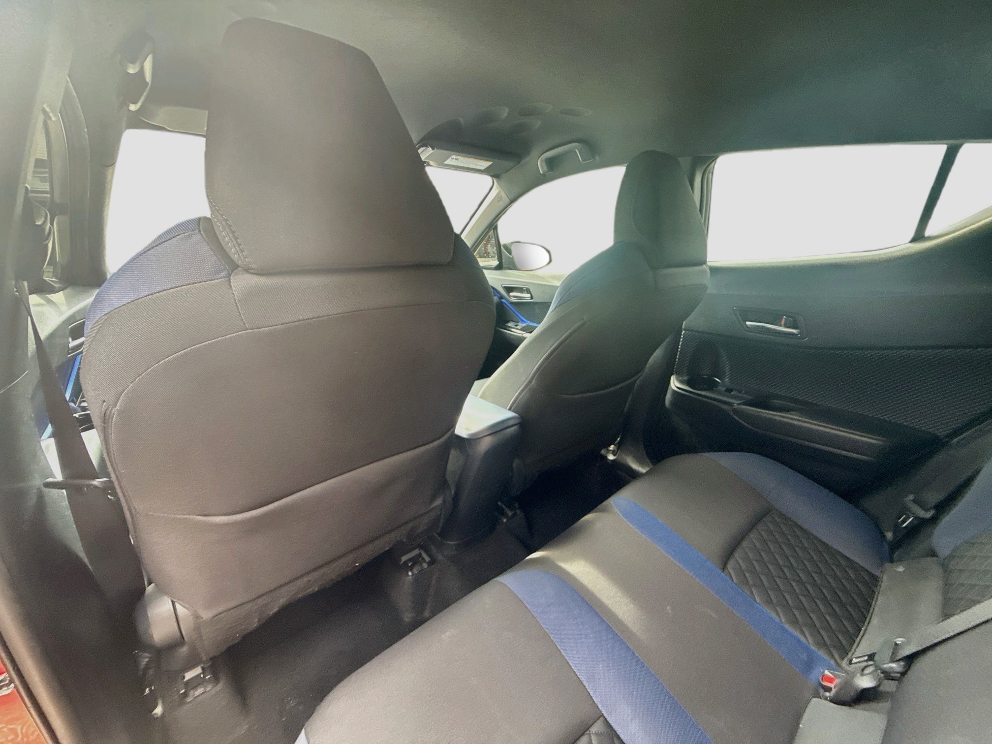 Used 2021 Toyota C-HR XLE FWD image 21