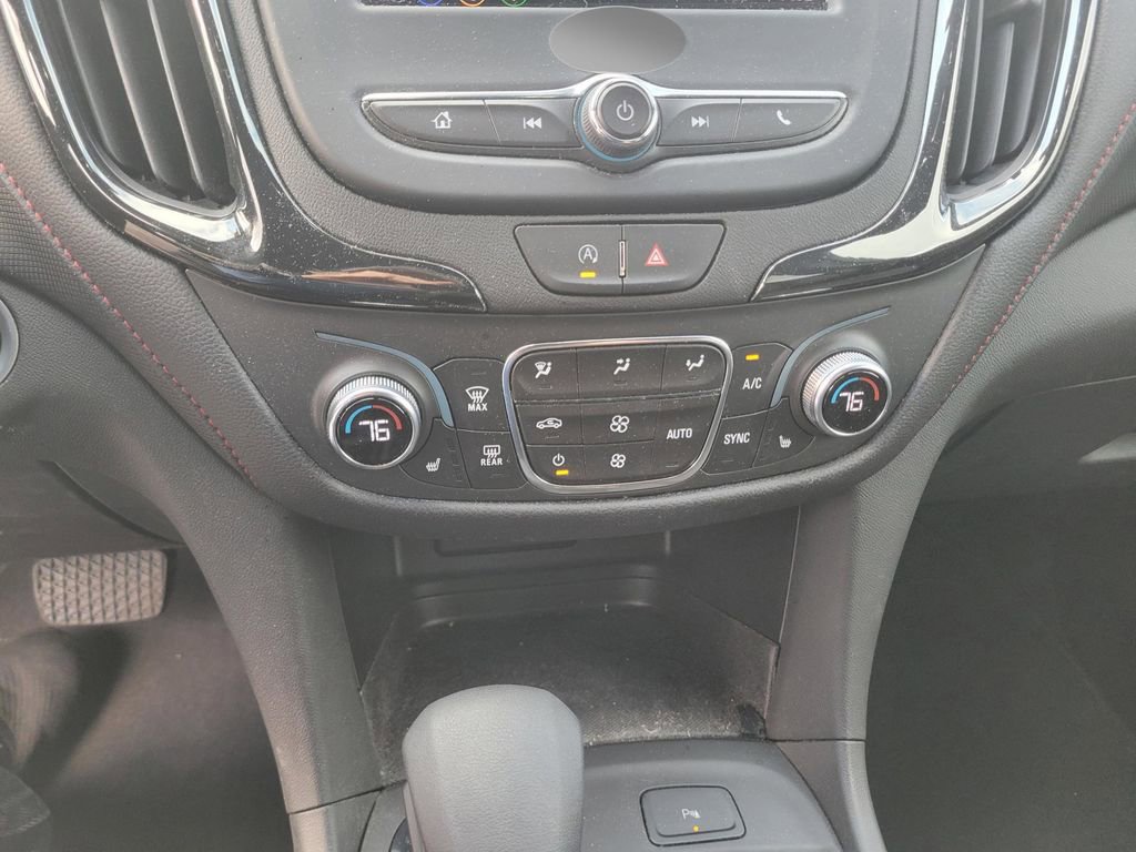 Used 2023 Chevrolet Equinox RS image 22