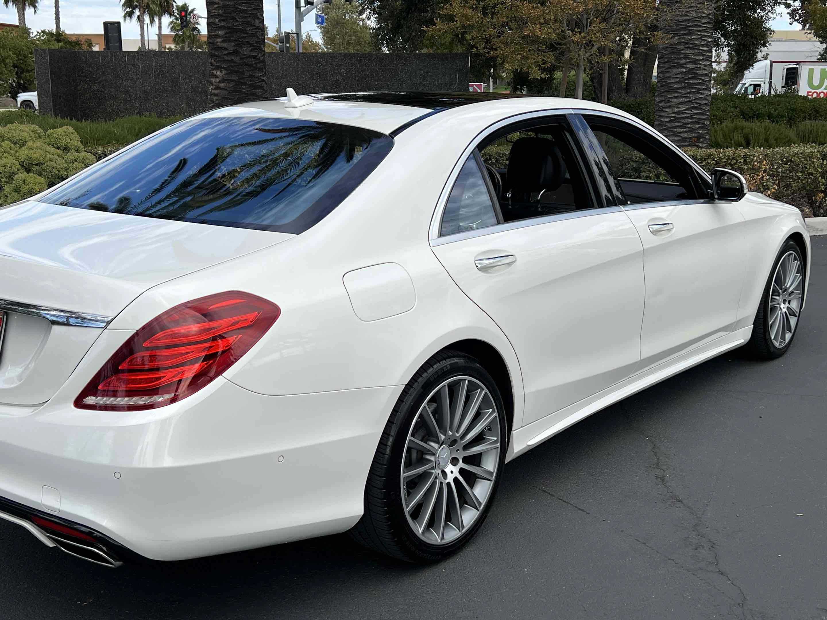 Used 2015 Mercedes-Benz S 550 Sedan image 44