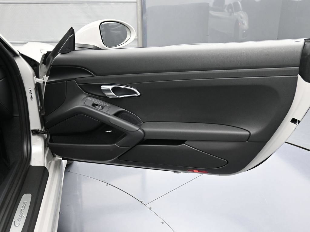 Certified 2024 Porsche 718 Cayman RWD image 24