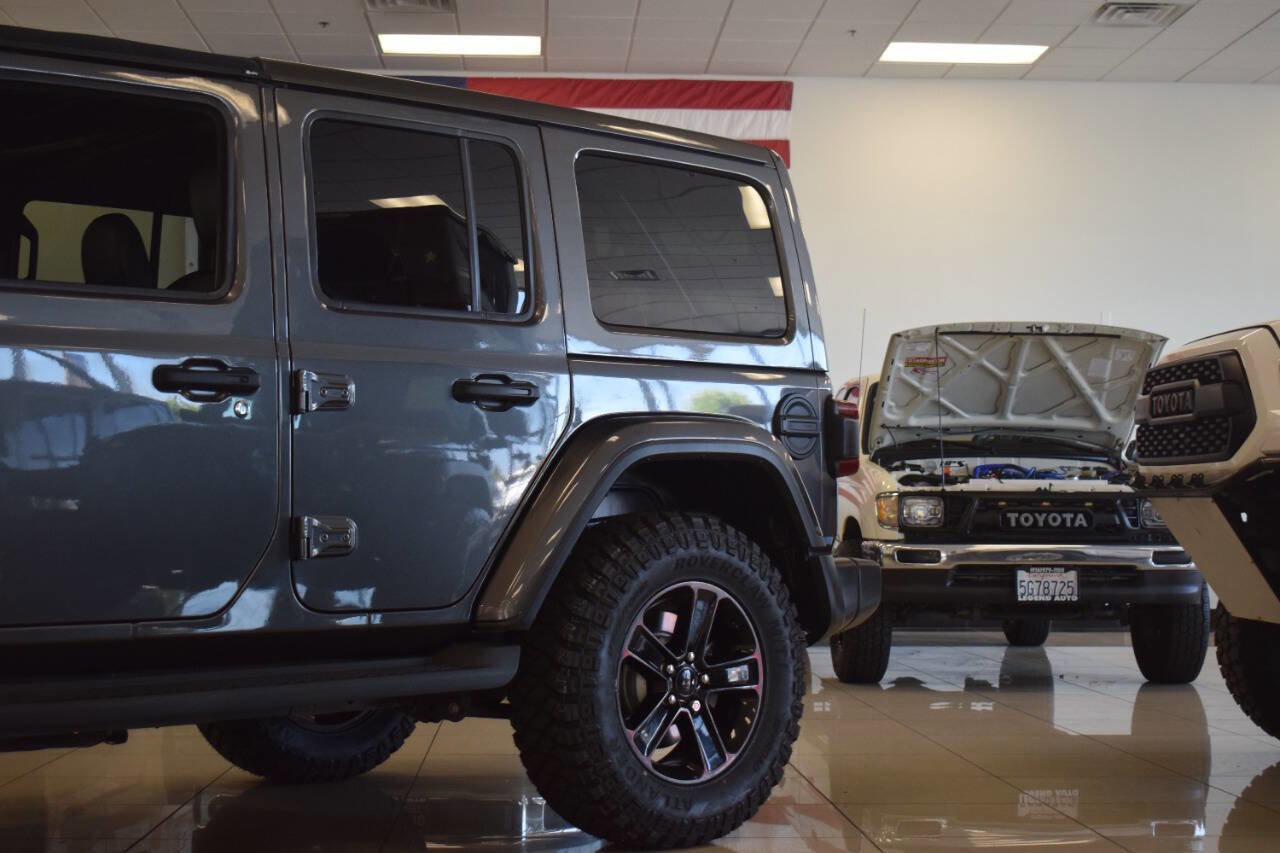 Used 2020 Jeep Wrangler Unlimited Sahara image 15