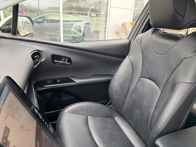 Used 2018 Toyota Prius Prime Premium image 29