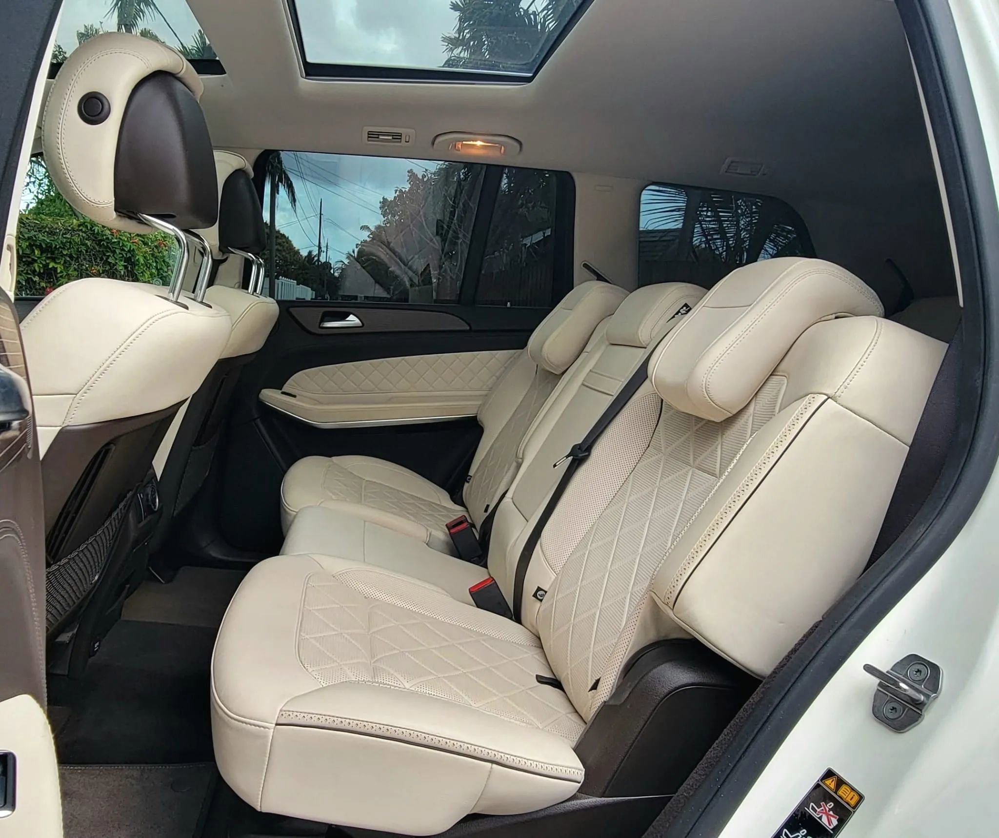 Used 2018 Mercedes-Benz GLS 550 4MATIC w/ Grand Edition Package image 5